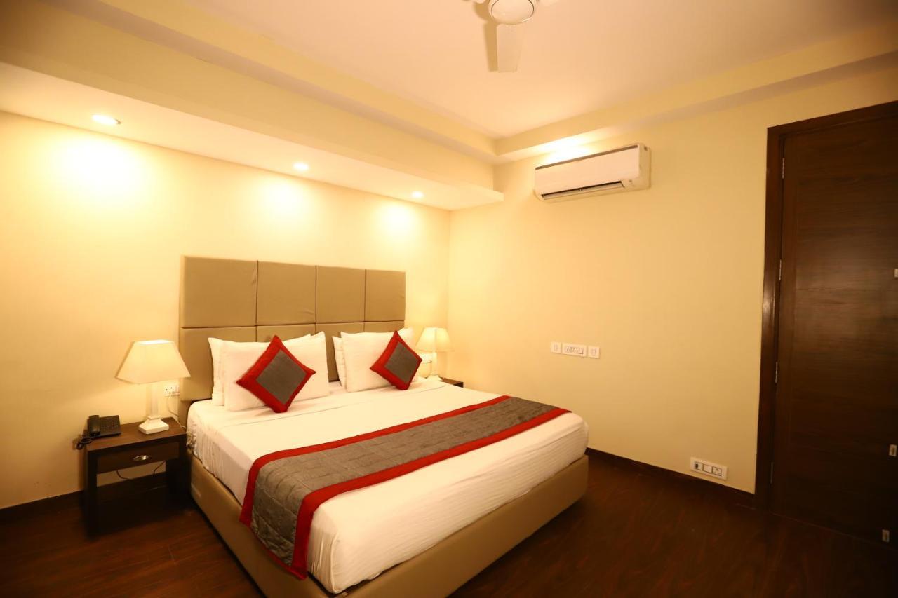 ניו דלהי Hotel Azulo Inn Bhikaji Cama Place Delhi - Couple Friendly Local Ids Accepted מראה חיצוני תמונה